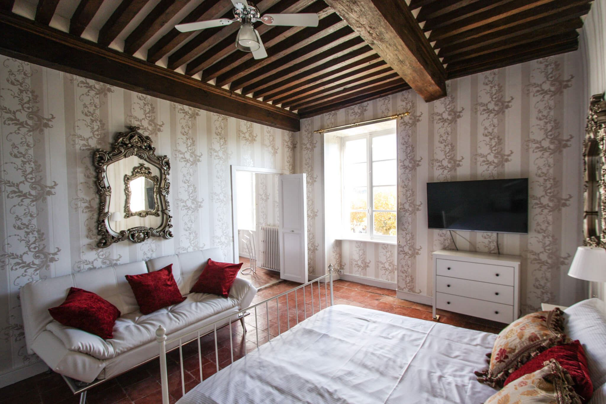 Sleeps 2-6 persons
