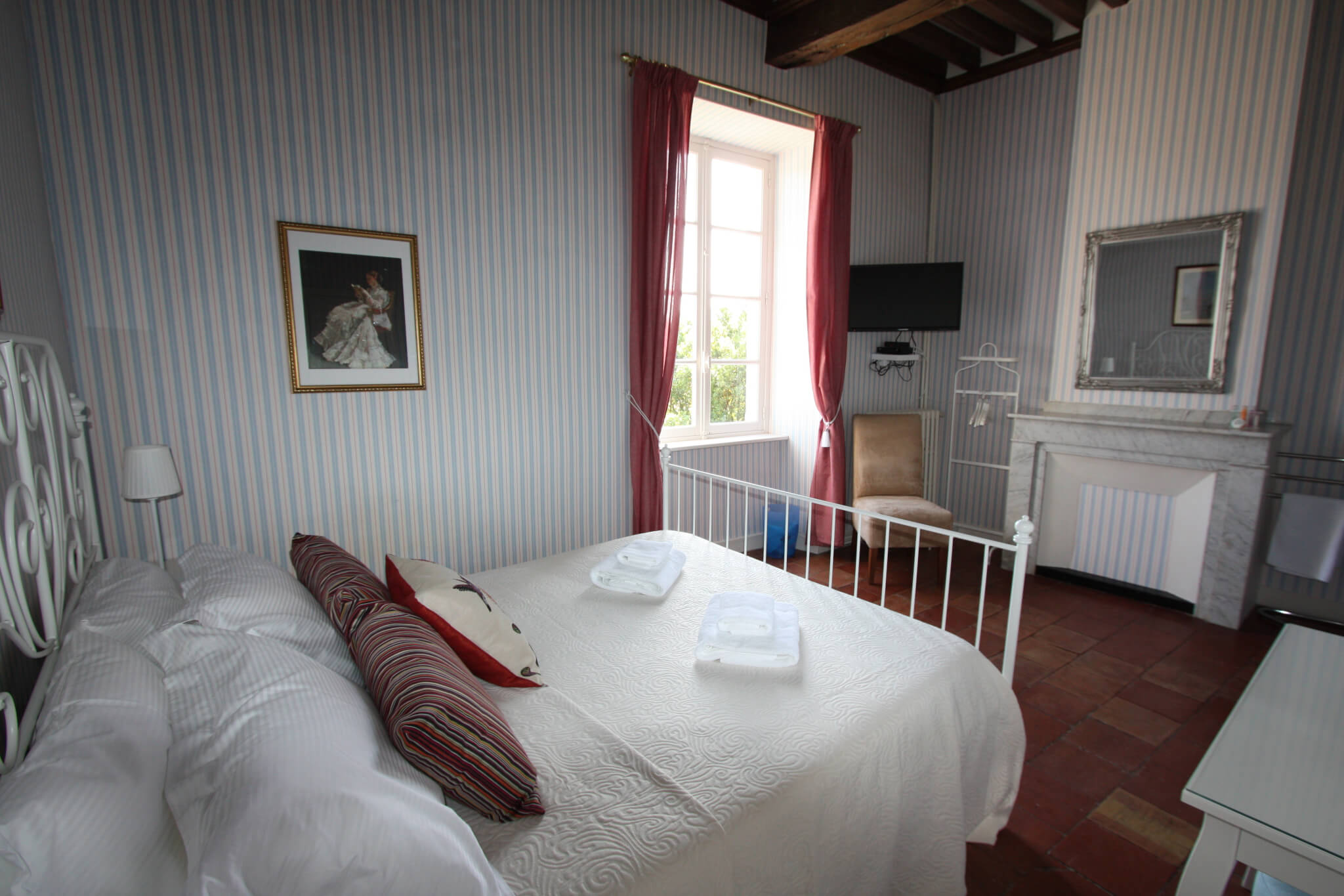 Sleeps 2 persons